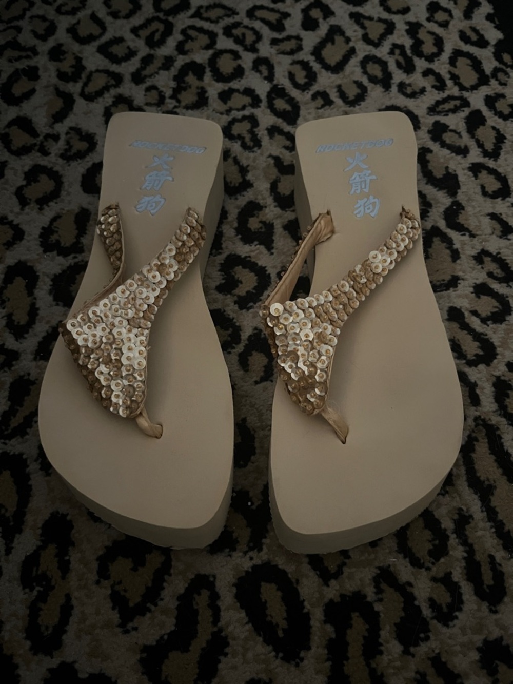 Vintage Rocket Dog Sequin Thong Wedge Sandals - Gold
